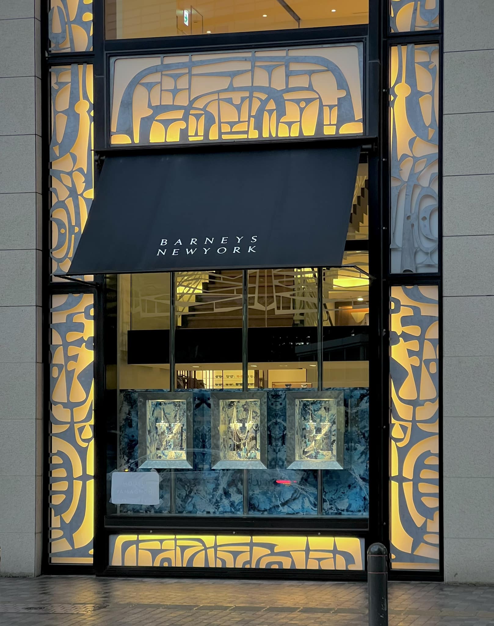 BARNEYS NEWYORK 福岡店 アーティスト 書道家 山口芳水 個展 展示会 開催 九州 福岡 作品 セレクトショップ ファッション アパレル