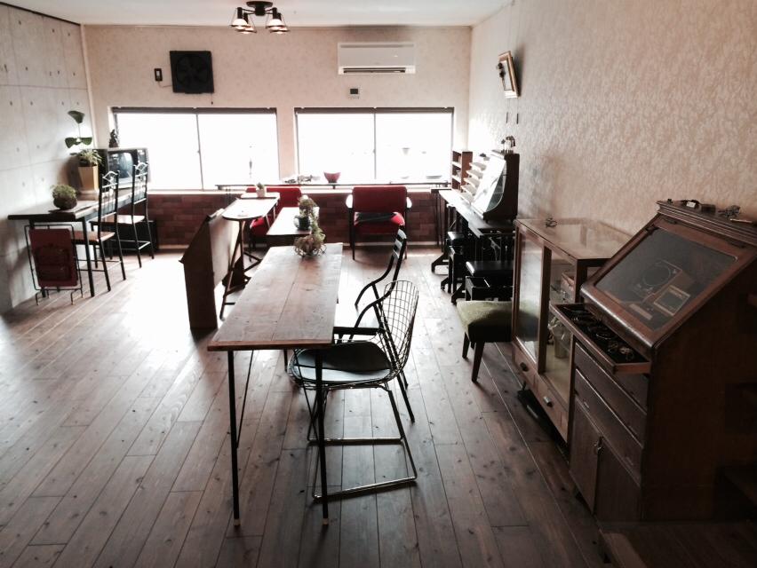 シロクロ書道教室の  席が20席に増えました(*^_^*)